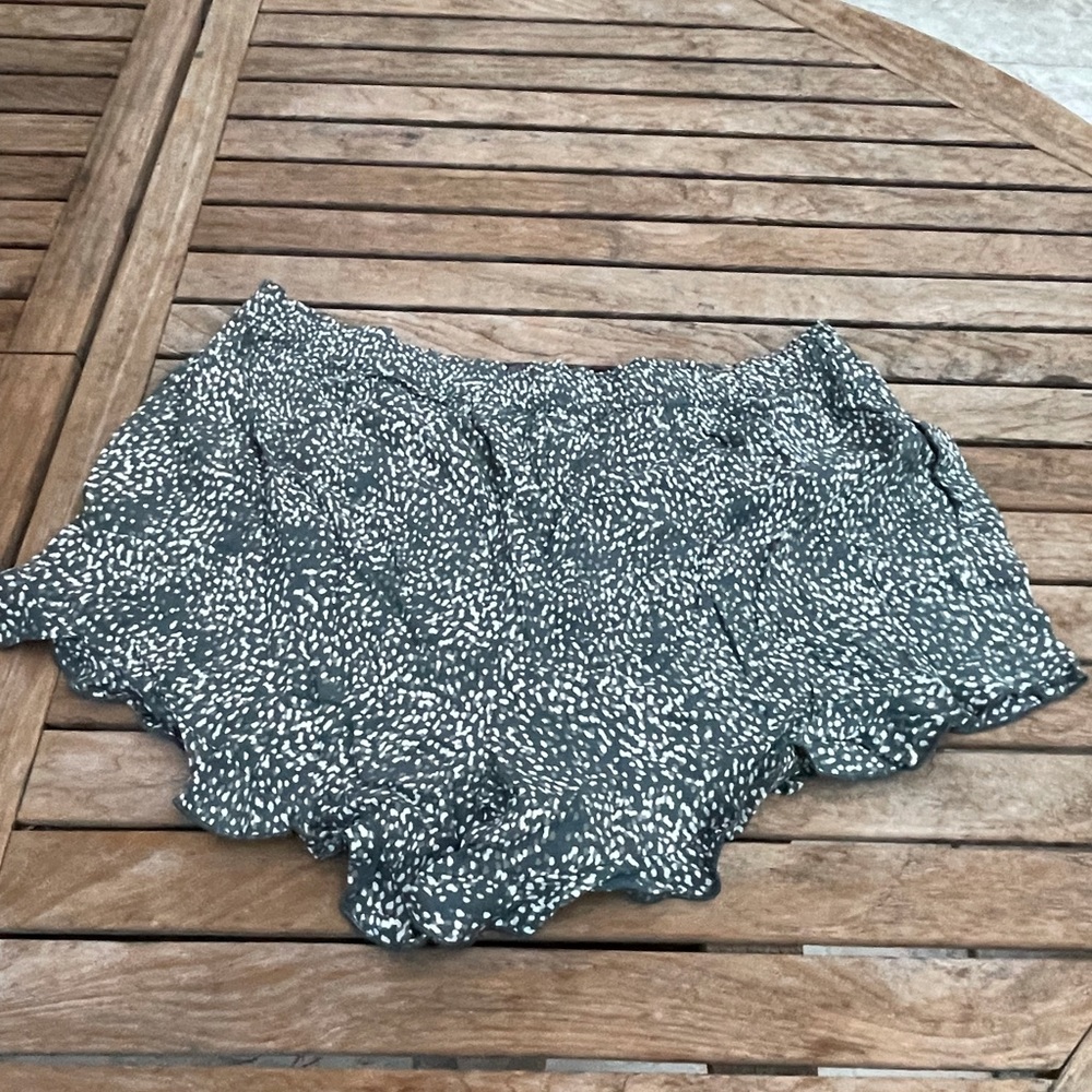 Ruffle shorts